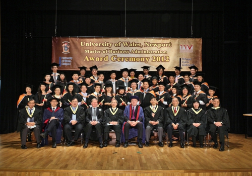 2012-12-08 – 2012年英國威爾斯(紐波特)大學MBA畢業禮暨12周年慶典相簿